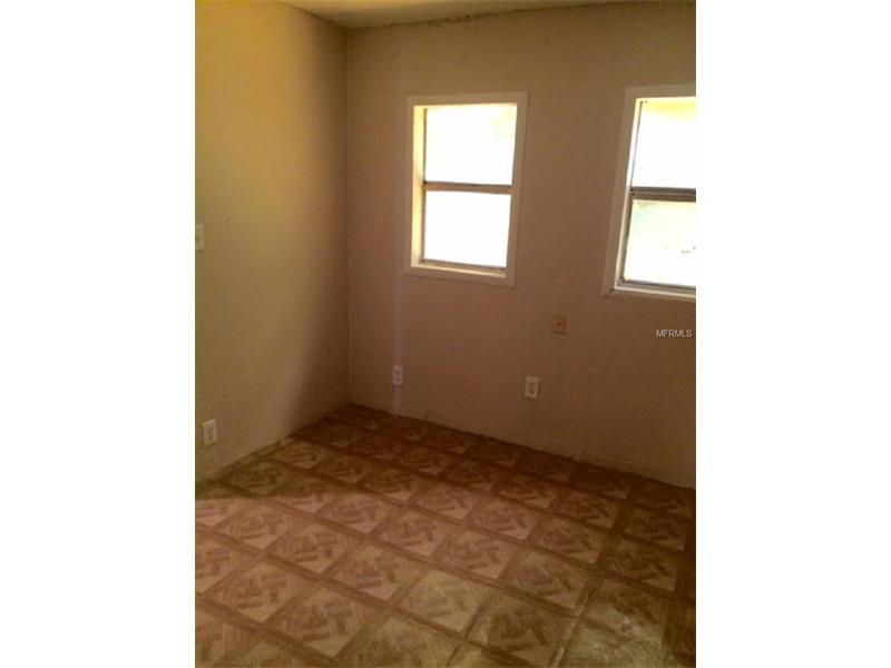 8213 N ELMER STREET, Tampa, FL 33604