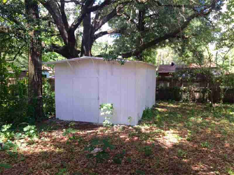 8213 N ELMER STREET, Tampa, FL 33604