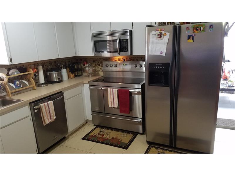 8406 N OTIS AVENUE, Tampa, FL 33604