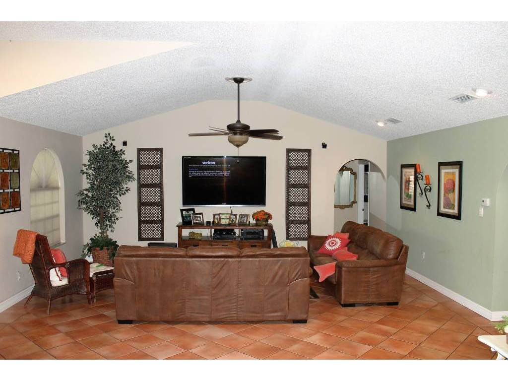 4208 N. AlbanyAve, Tampa, FL 33607