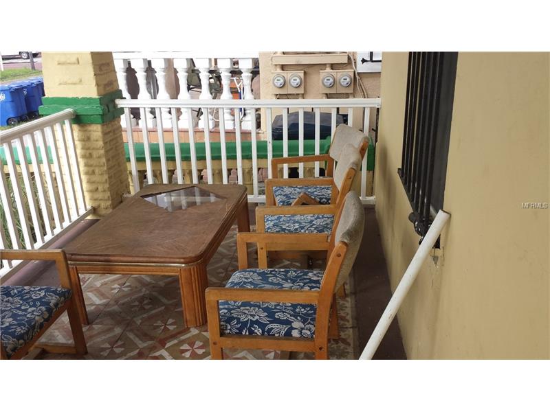 2906 W CHESTNUT STREET, Tampa, FL 33607