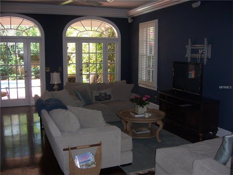 4420 W CULBREATH AVENUE, Tampa, FL 33609