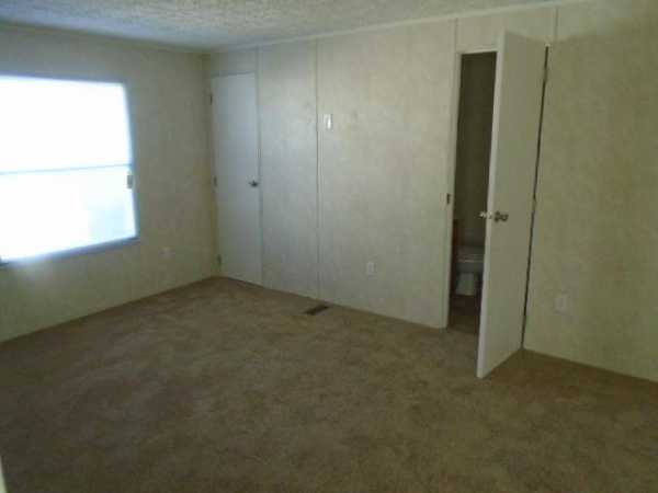 Paradise Village 9325 SUNSET DR.Tampa, FL 33610