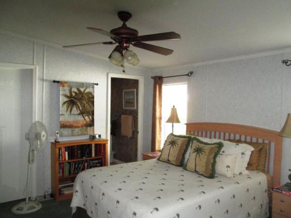 Winward Lakes Mobile Home Park3735 Winward Lakes DriveTampa, FL 33611