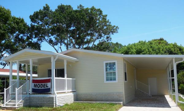 Winward Lakes Mobile Home Park3723 Winward Lakes DriveTampa, FL 33611