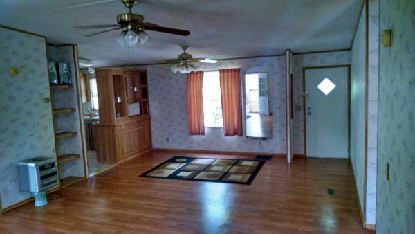 Winward Lakes Mobile Home Park3723 Anchor DriveTampa, FL 33611