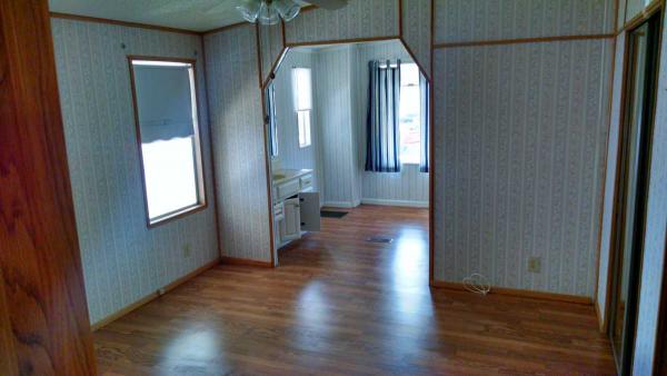 Winward Lakes Mobile Home Park3723 Anchor DriveTampa, FL 33611