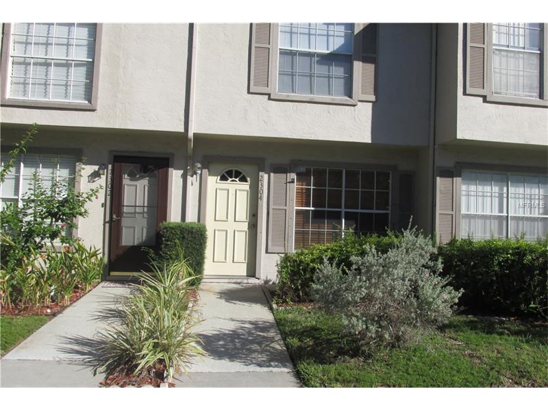2304 FLETCHERS POINT CIRCLE, Tampa, FL 33613