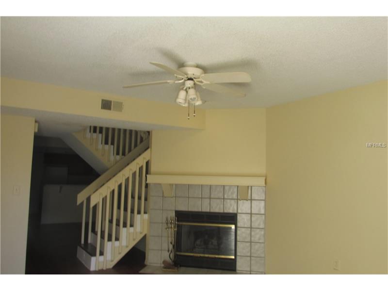 2304 FLETCHERS POINT CIRCLE, Tampa, FL 33613