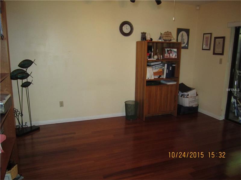 3416 ELLENWOOD LANE, Tampa, FL 33618