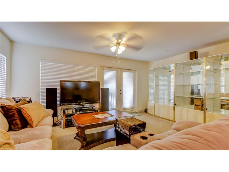 528 VINCINDA CREST WAY, Tampa, FL 33619