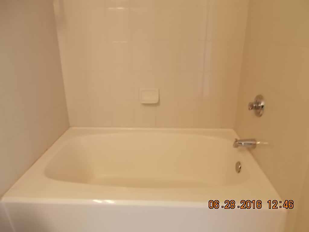 9916 Courtney Palms Blvd # 304, Tampa, FL 33619