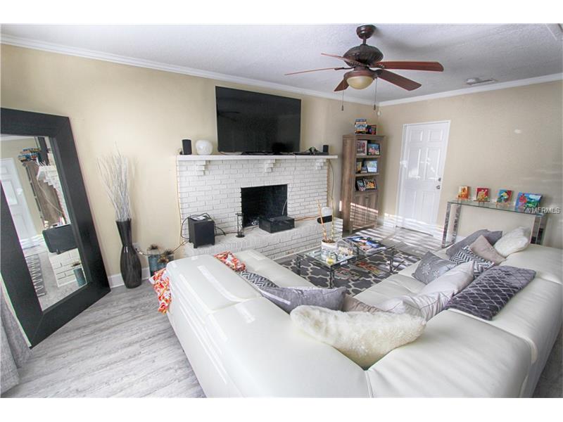 6205 PALMVIEW COURT, Tampa, FL 33625