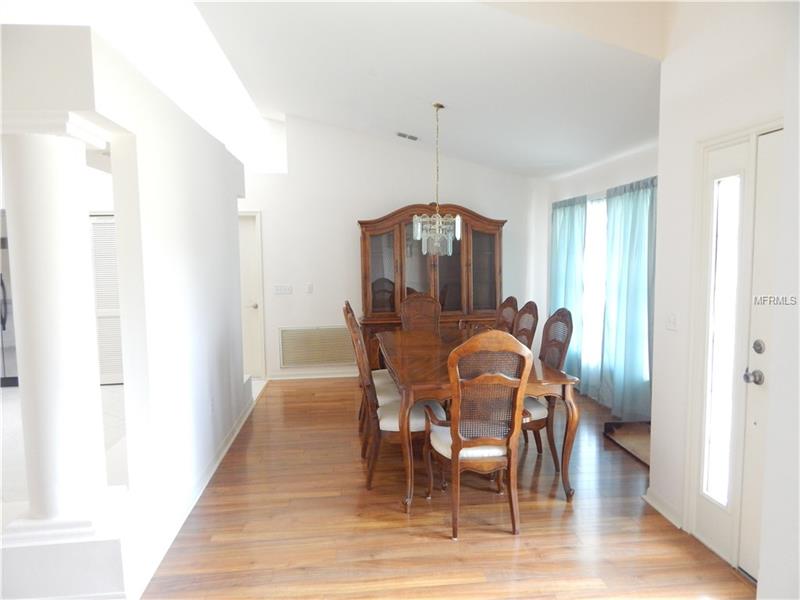 8707 MIDDLE CROSS PLACE, Tampa, FL 33635
