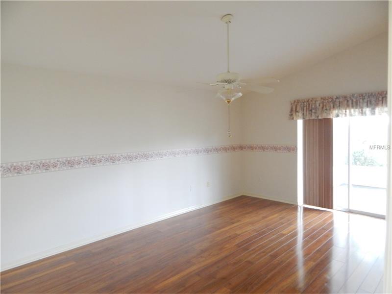 8707 MIDDLE CROSS PLACE, Tampa, FL 33635