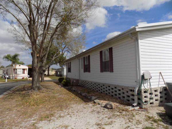 Meadowbrook Village 9196 Bayou DriveTampa, FL 33635