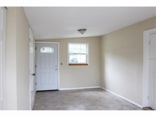7018 YULE LANE, Tampa, FL 33637