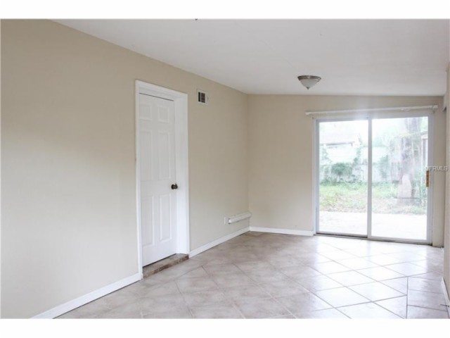 7018 YULE LANE, Tampa, FL 33637
