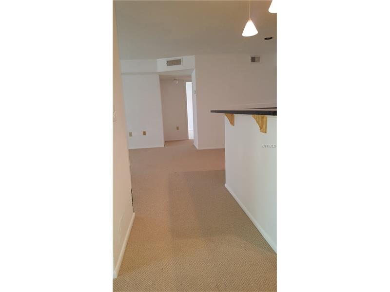 9481 HIGHLAND OAK DRIVE, Tampa, FL 33647