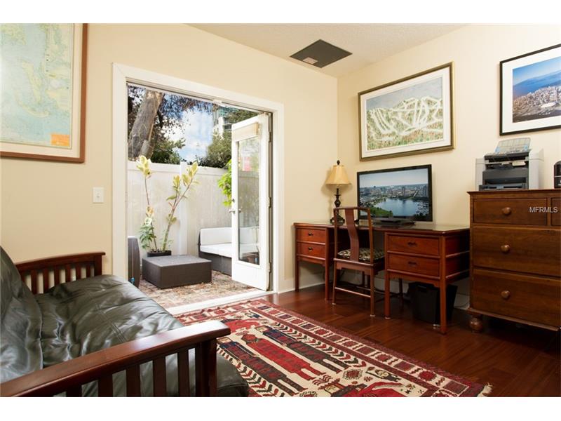 325 5TH AVENUE S, St Petersburg, FL 33701