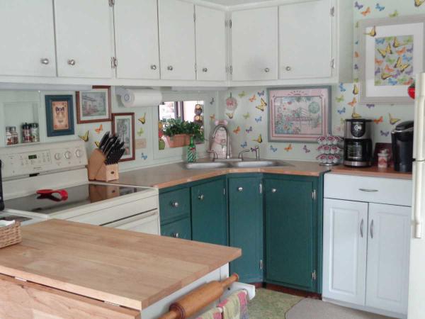 Lamplight Village Mobile Home Park 8624 4 ST N#427Saint Petersburg, FL 33702