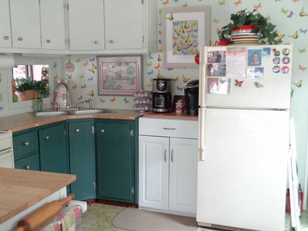 Lamplight Village Mobile Home Park 8624 4 ST N#427Saint Petersburg, FL 33702