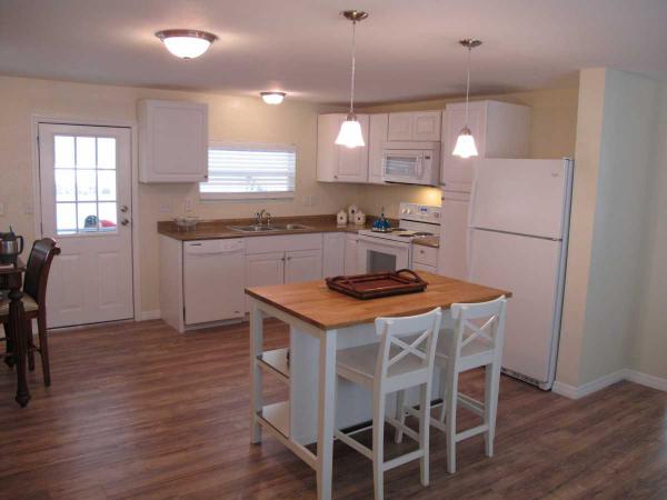 Village Green 55+ Resort Community2001 83rd Ave N #1021Saint Petersburg, FL 33702