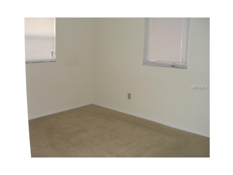 527 92ND AVENUE N, St Petersburg, FL 33702
