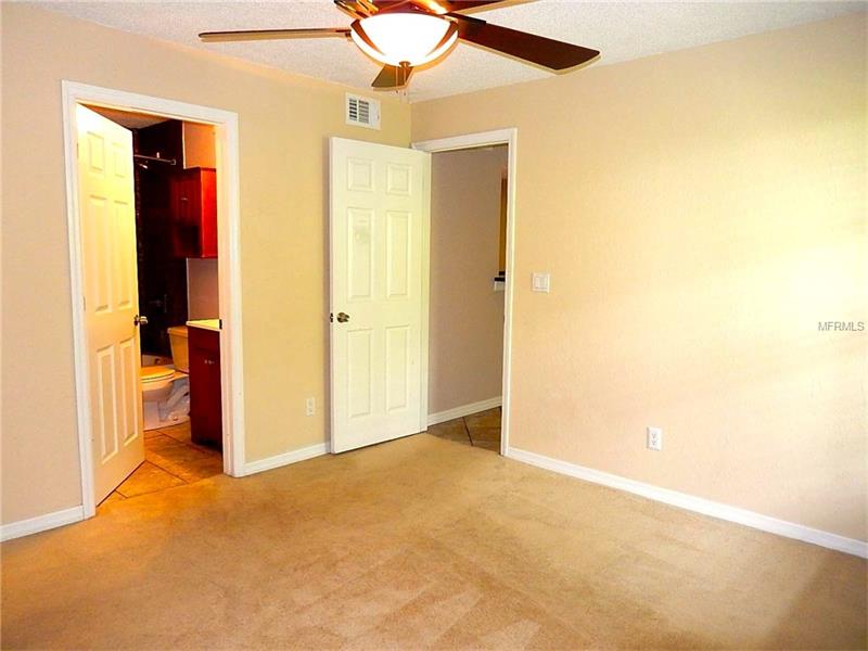 10200 GANDY BOULEVARD N, St Petersburg, FL 33702