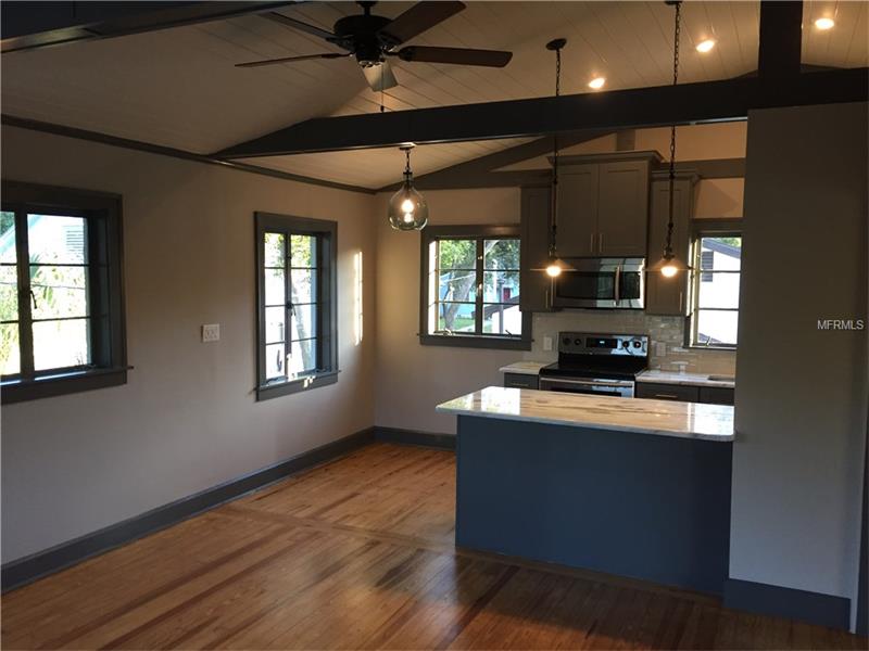 311 1/2 27TH AVENUE N, St Petersburg, FL 33704