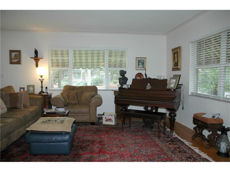 1095 16TH AVENUE N, St Petersburg, FL 33704