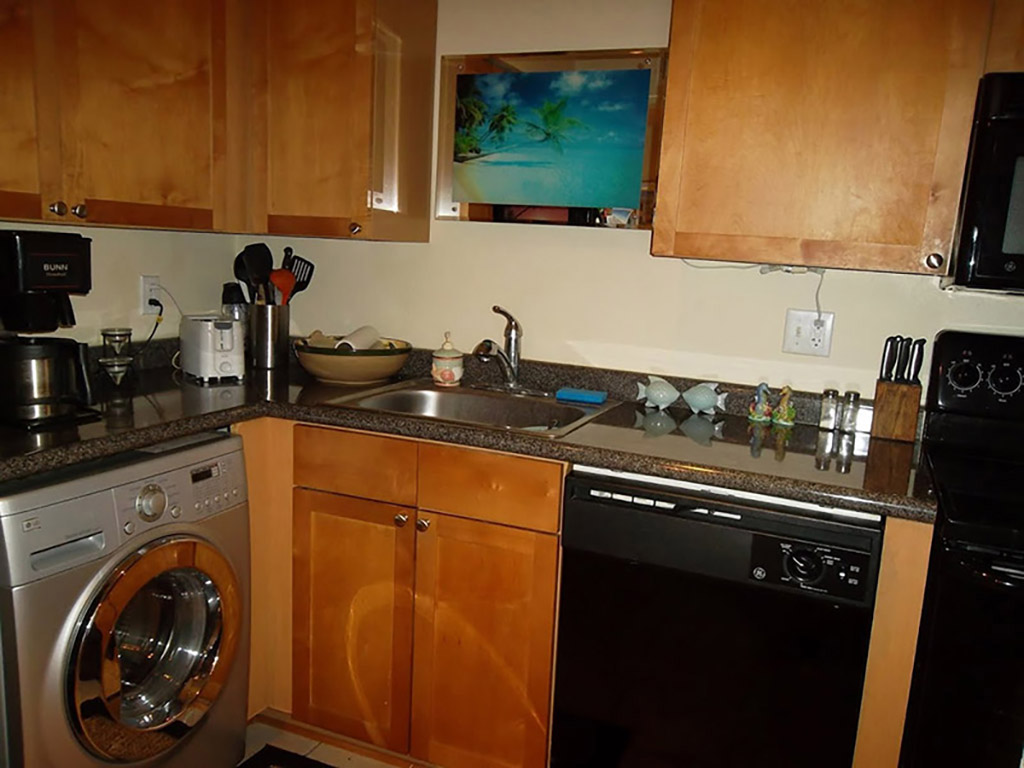 4995 Cobia Dr SE # A, St Petersburg, FL 33705