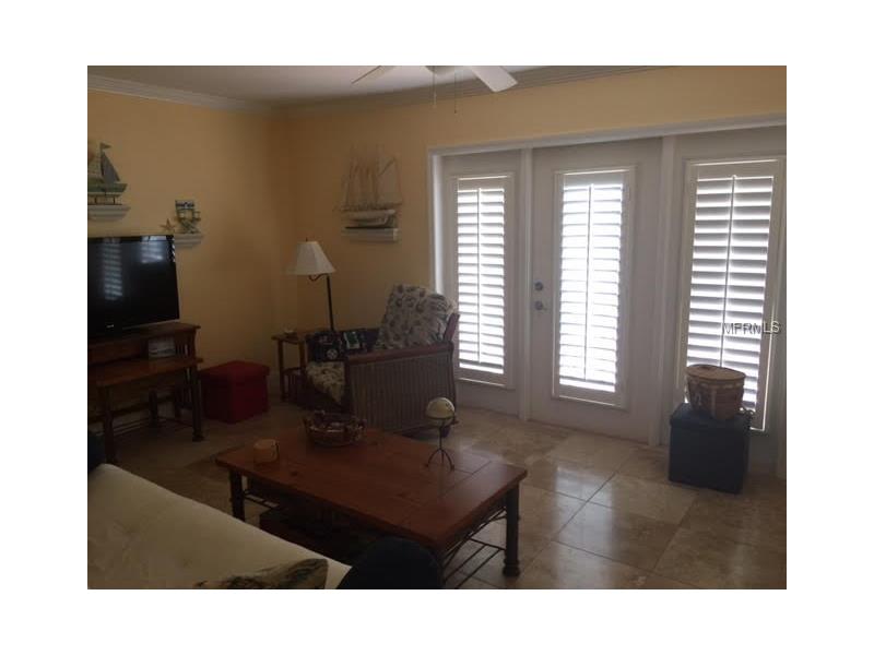 5164 BEACH DRIVE SE, St Petersburg, FL 33705