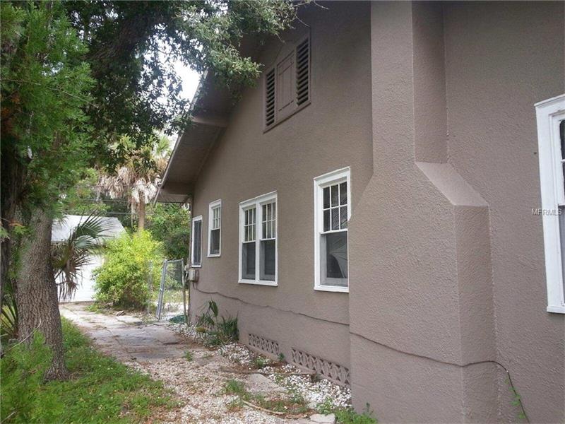 2840 VALENCIA WAY S, St Petersburg, FL 33705