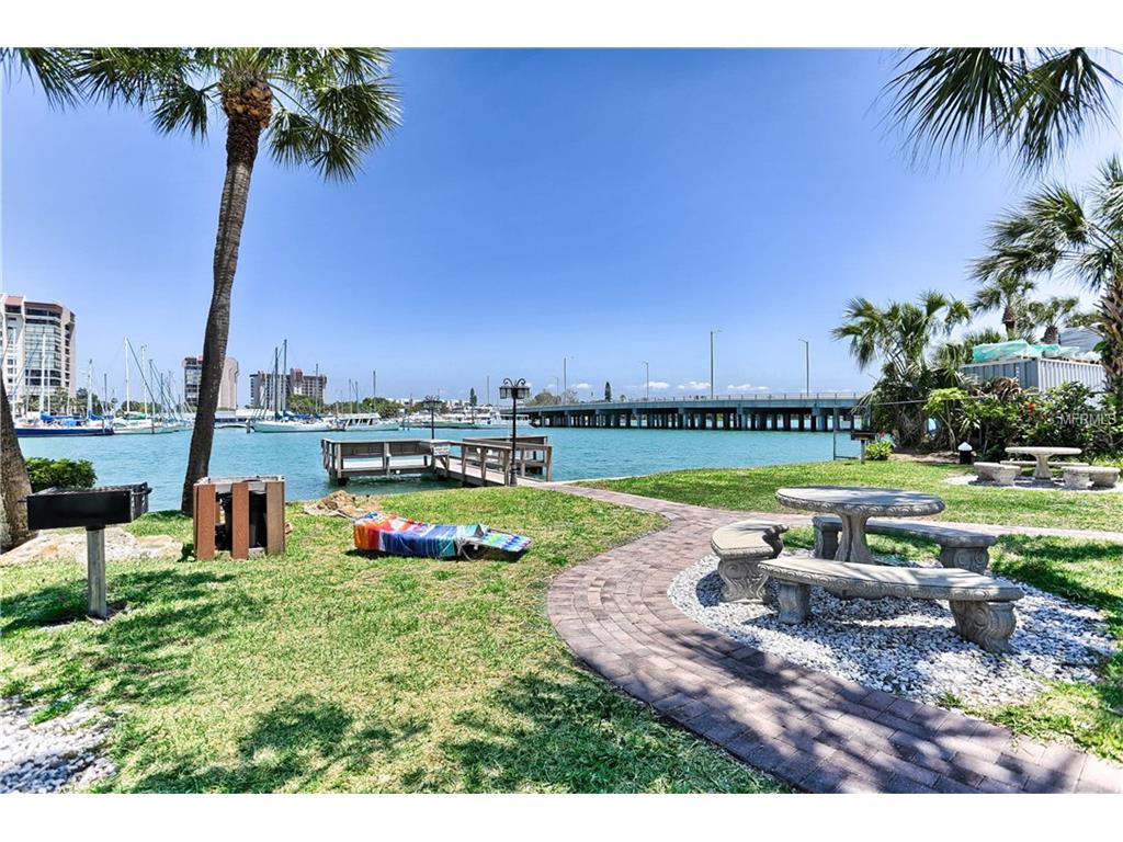 9715 Harrell Ave, Treasure Island, FL 33706