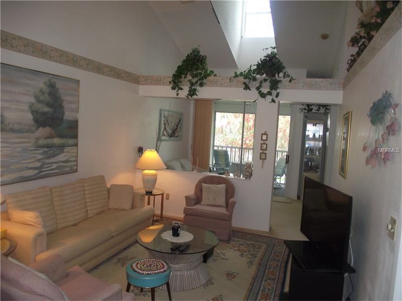 136 SUN ISLE CIRCLE, Treasure Island, FL 33706