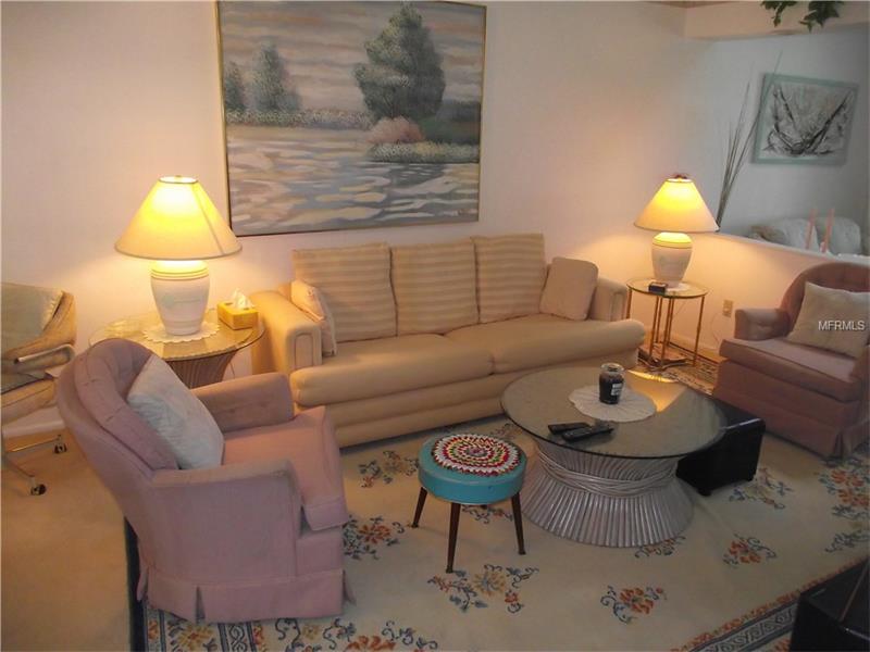 136 SUN ISLE CIRCLE, Treasure Island, FL 33706