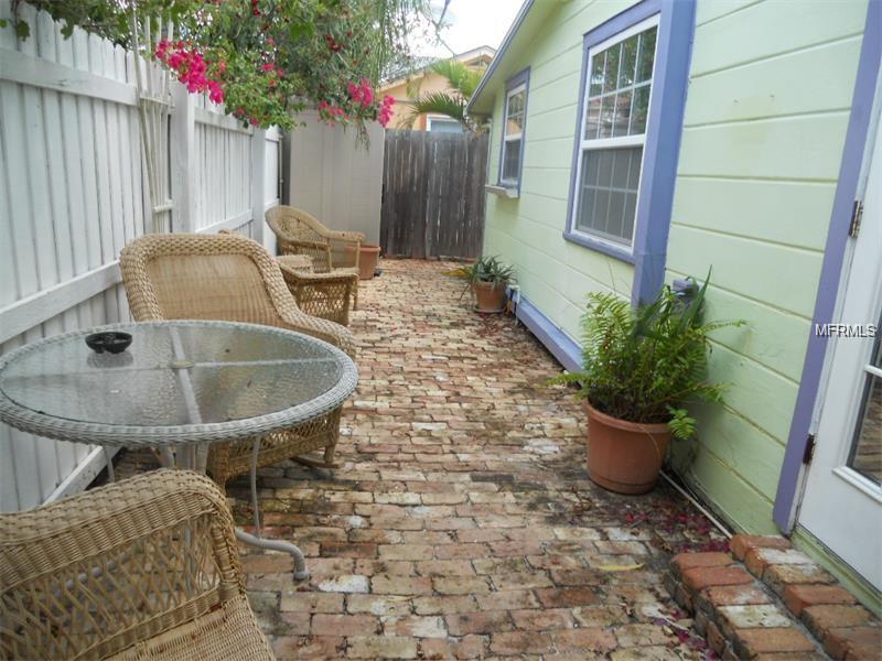 120 86TH AVENUE, Treasure Island, FL 33706