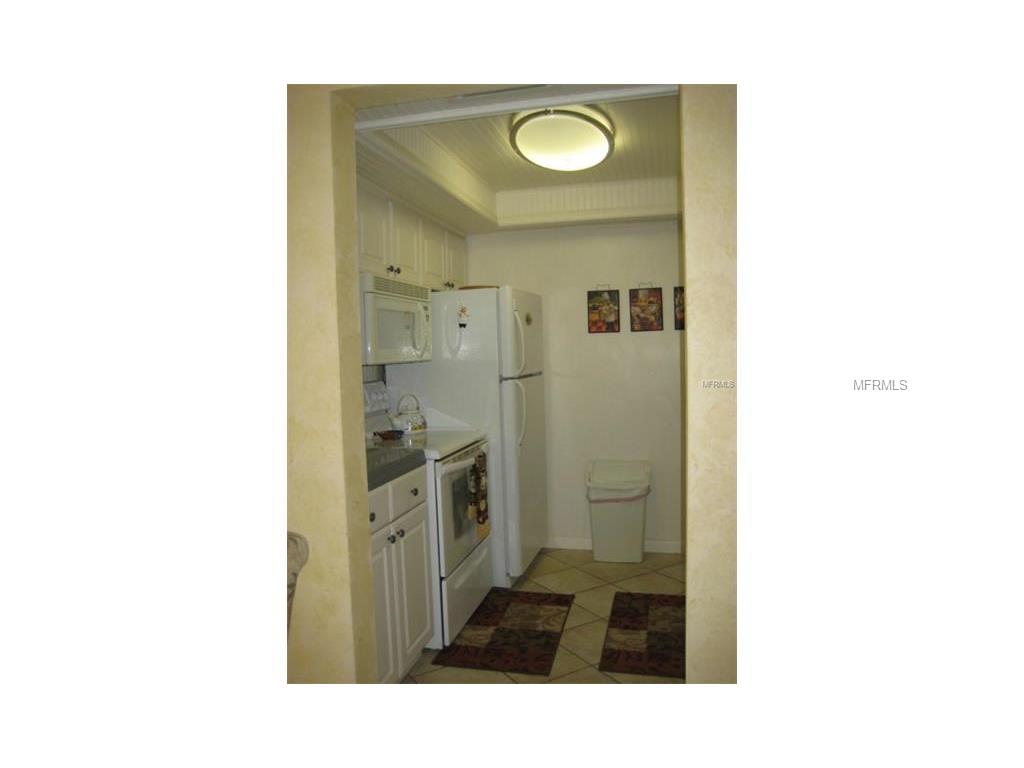 250 126th Ave, Treasure Island, FL 33706