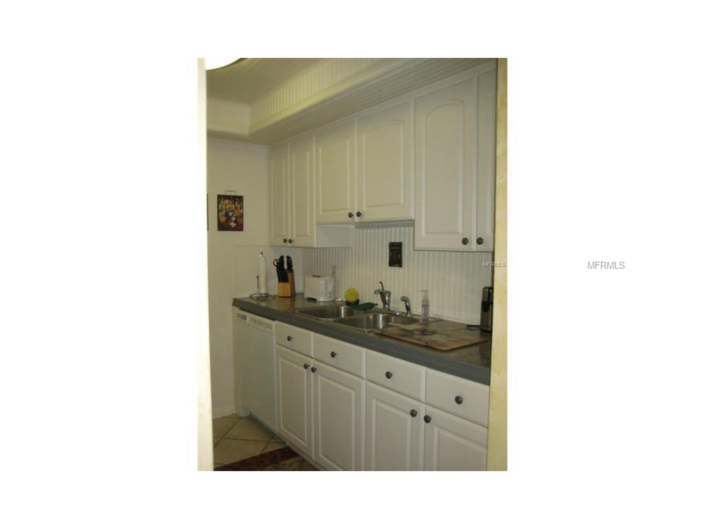 250 126th Ave, Treasure Island, FL 33706