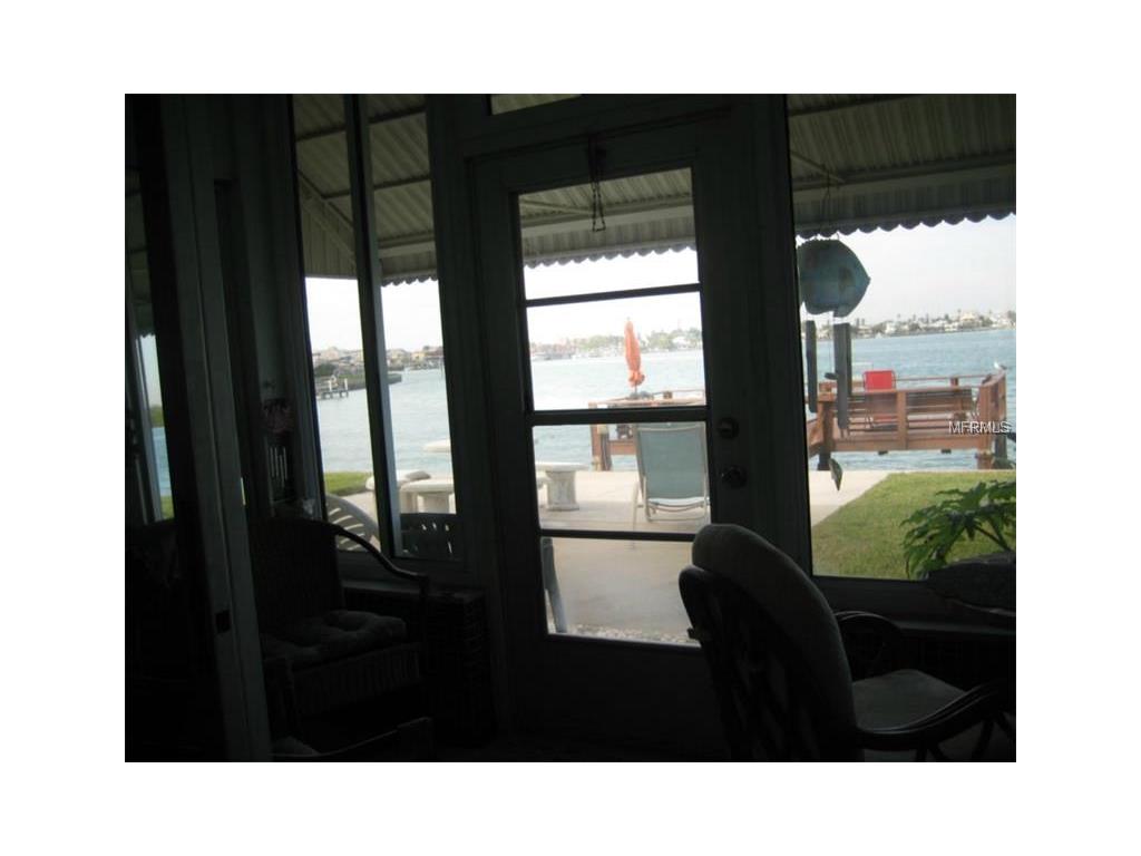 250 126th Ave, Treasure Island, FL 33706