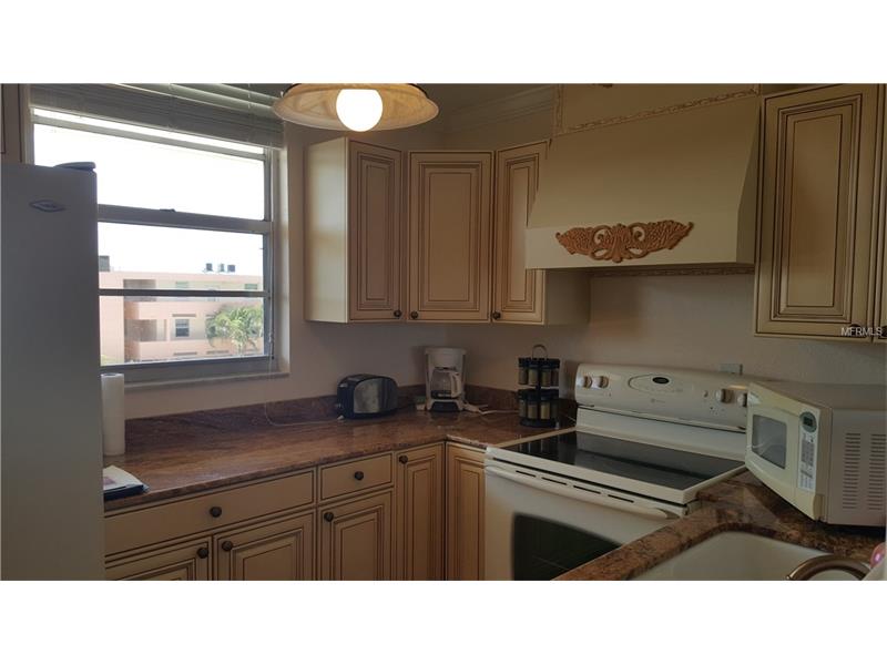 7465 BAY ISLAND DRIVE S, South Pasadena, FL 33707