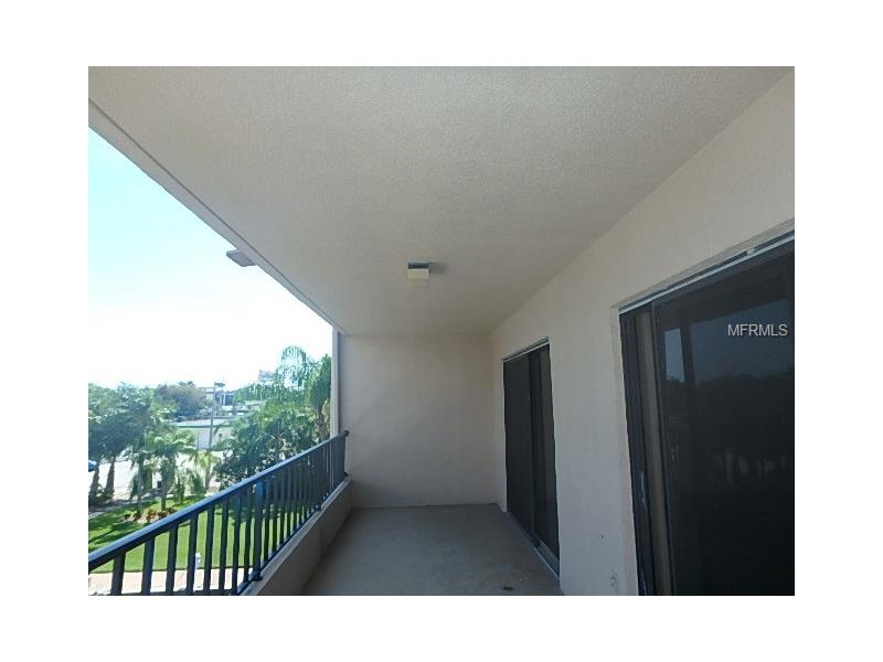 1750 HARBOR PLACE S, South Pasadena, FL 33707