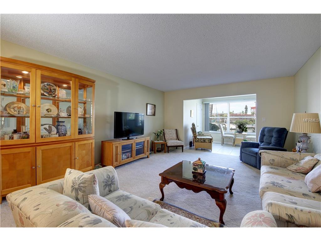 5925 Shore Blvd S, Gulfport, FL 33707