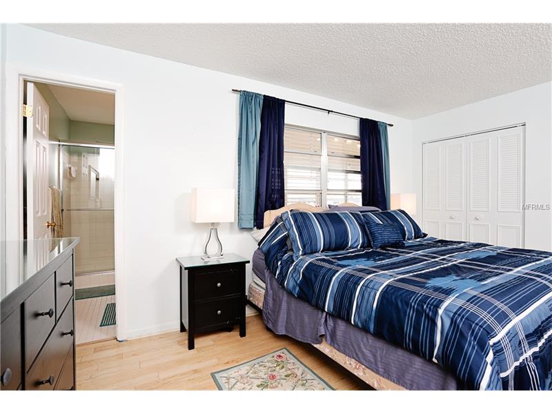 6075 SHORE BOULEVARD S, Gulfport, FL 33707