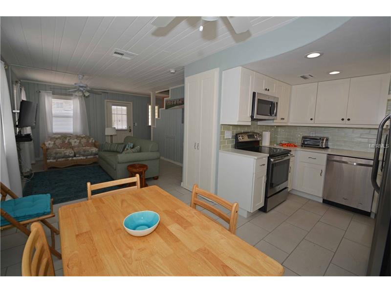 125 177TH TERRACE W, Redington Shores, FL 33708