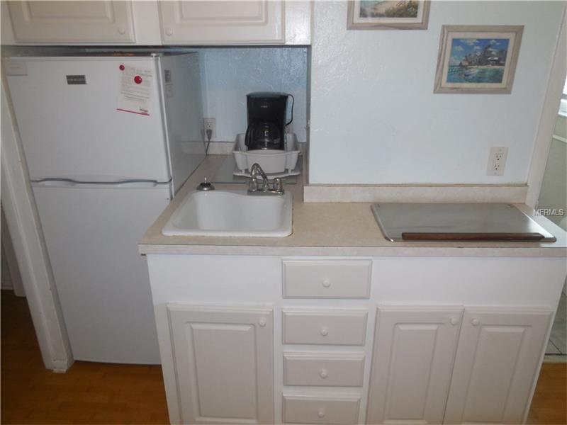 442 129TH AVENUE E, Madeira Beach, FL 33708