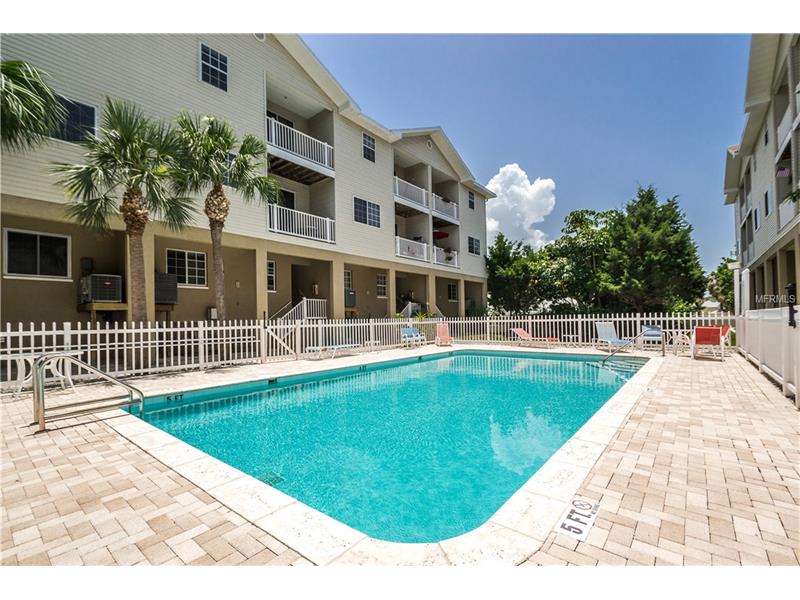15462 1ST STREET E, Madeira Beach, FL 33708