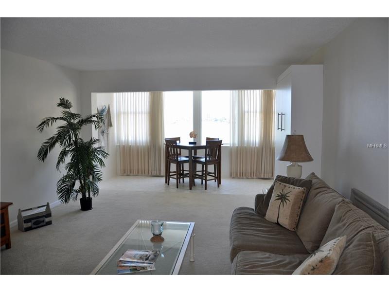 4550 COVE CIRCLE, St Petersburg, FL 33708
