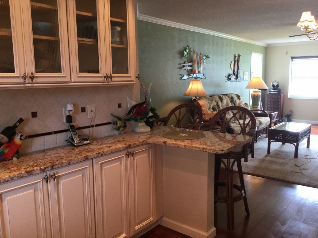 4775 Cove Cr. #206, St. Petersburg, FL 33708
